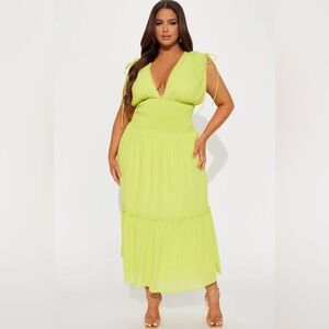 LIME GREEN MAXI DRESS WITH DEEP V NECK AND ELASTIC WAIST SIZE 2X. NEW WITH TAGS.